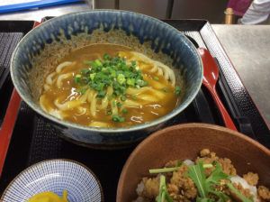 冷たいうどん