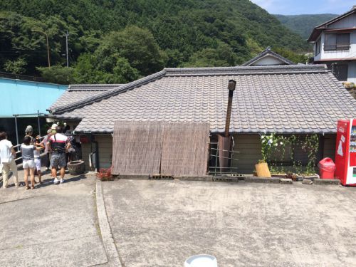 香川まんのう町『谷川米穀店』米屋が作る激辛唐辛子の醤油うどん！