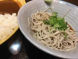 蕎麦屋のカレー