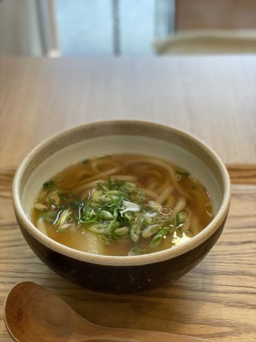 ウドンダイニング コナ ミズ シオ＠うどん 大阪 堺筋本町