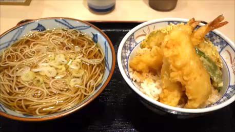 【仙台立ち食いそばチェーン名店】そばの神田～朝は380円の野菜かき揚げぶっかけそばと温かい肉蕎麦で東北上陸後の初めし