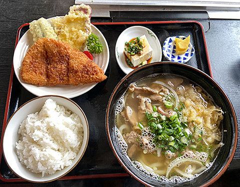 高松市　嘉の家（よしのや）で讃岐うどん(`･ω･´)ｂ