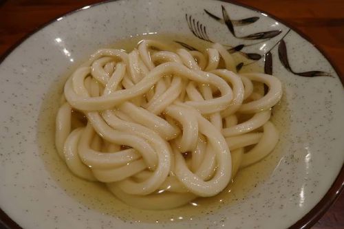 大島うどん（大島製麺）　＠　朝6時から営業のうどん屋さんです