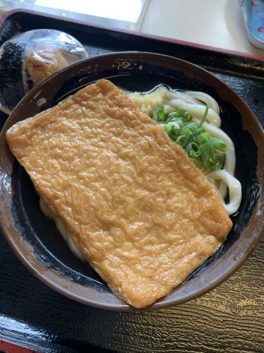 手打十段うどん バカ一代（冷やかけ＋お揚げ＋助六）