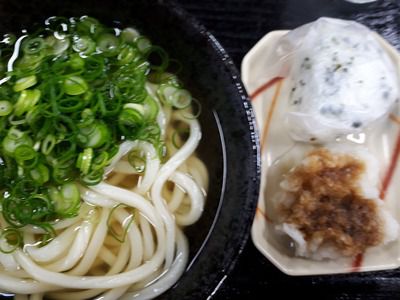 モォニングうどん沁みるねぃ